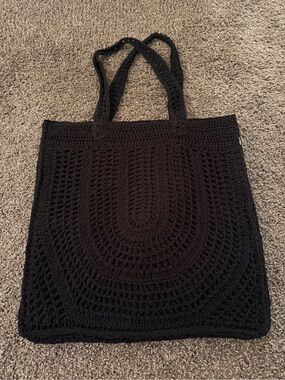 Universal thread black crotchet tote bag